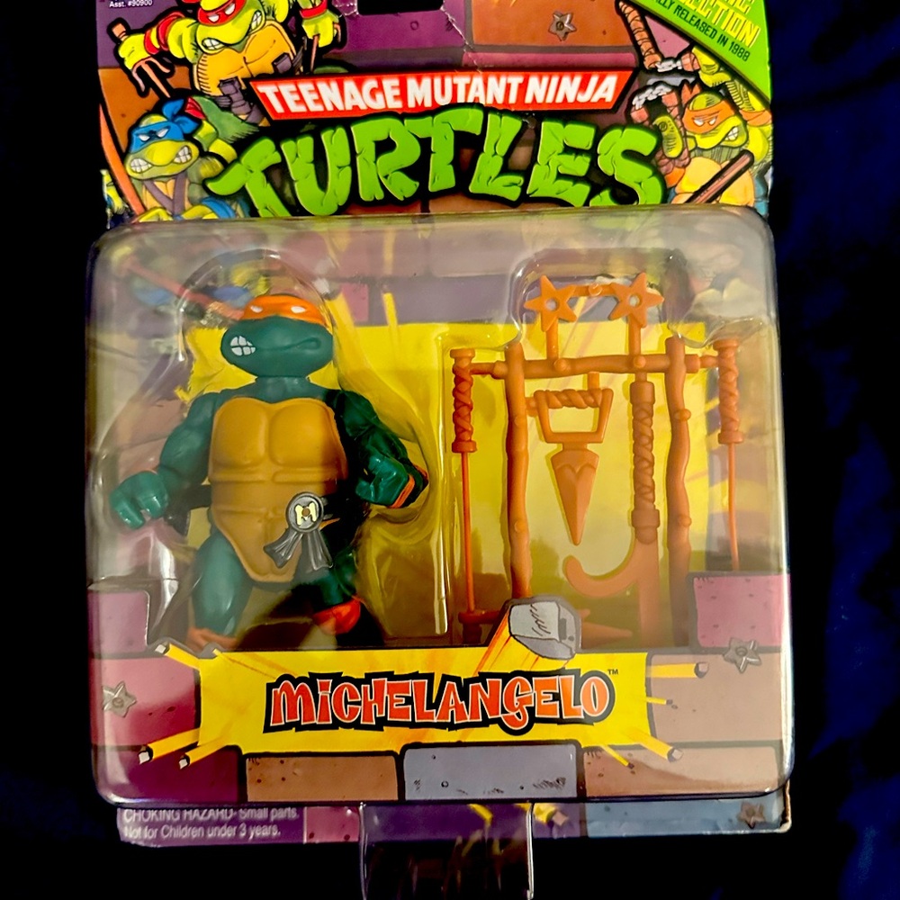 TMNT Michelangelo retro 2013 action figure - new never open